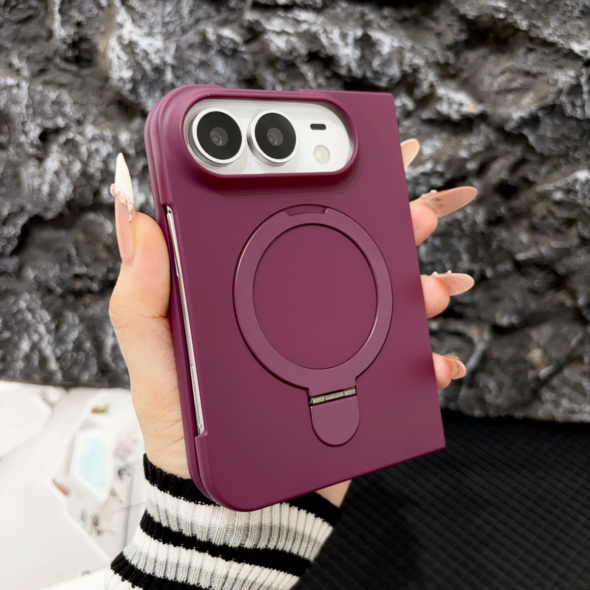 Magnetic Charging Stand - ที่วางโทรศัพท์แบบมีพื้นผิวคล้ายหนังสำหรับเคสชาร์จไร้สายแบบแม่เหล็ก Magsafe สำหรับ iPhone Duo 18